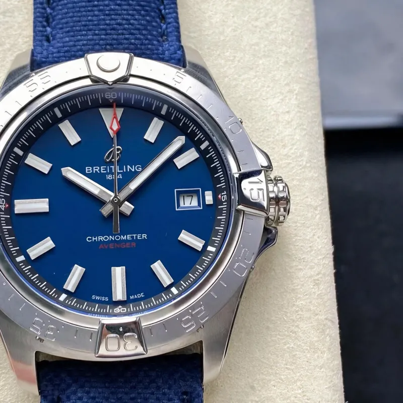 Breitling Avenger A17328101C1X1 Replica - Quadrante Blu Lunetta Scanalata