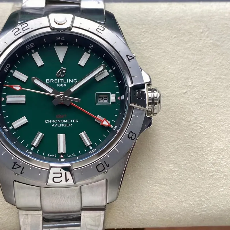 Breitling Avenger A32320101B1A1 Replica - Quadrante Verde Lunetta Scanalata