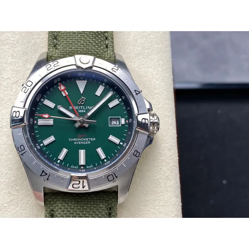 Breitling Avenger A32320101B1X1 Replica - Quadrante Verde Lunetta Scanalata