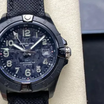 Breitling Avenger S32320101B1X1 Replica - Quadrante Nero Lunetta Scanalata