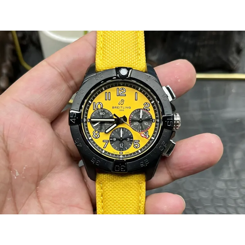 Breitling Avenger SB0147101I1X1 Replica - Quadrante Giallo Lunetta Scanalata