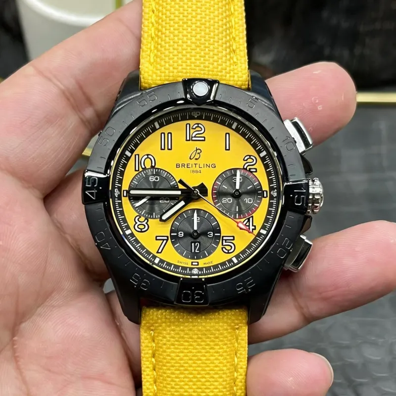 Breitling Avenger SB0147101I1X1 Replica - Quadrante Giallo Lunetta Scanalata