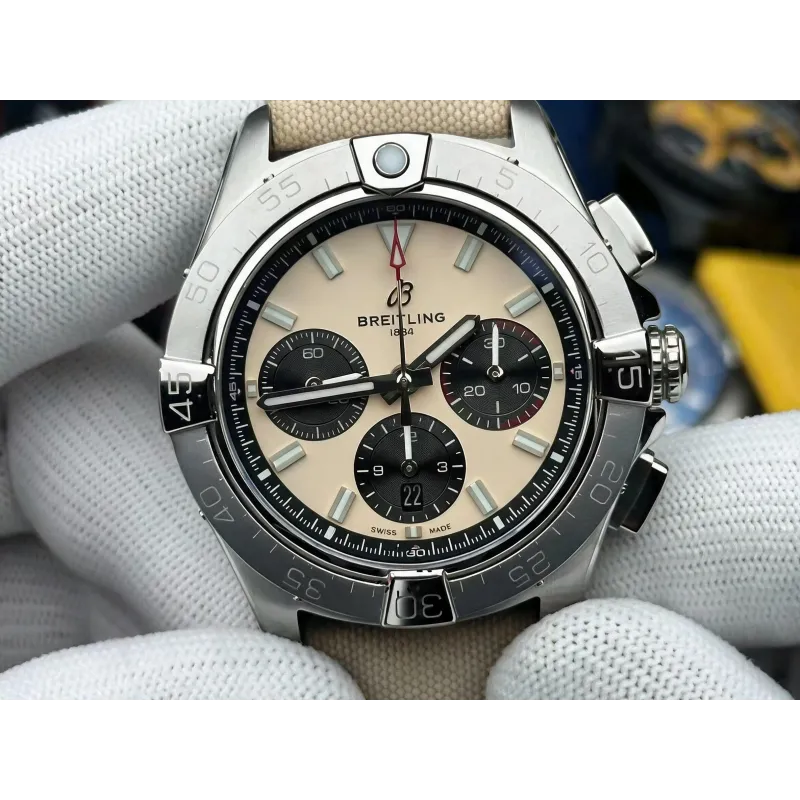 Breitling Avenger B01 Chronograph 44 AB0147101A1X1 Replica - Beige Acciaio Inossidabile