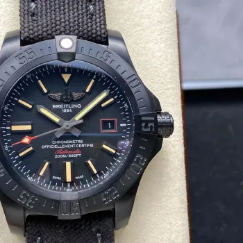 Breitling Avenger Blackbird 44 V17311101B1W1 Replica - Quadrante Nero Titanio