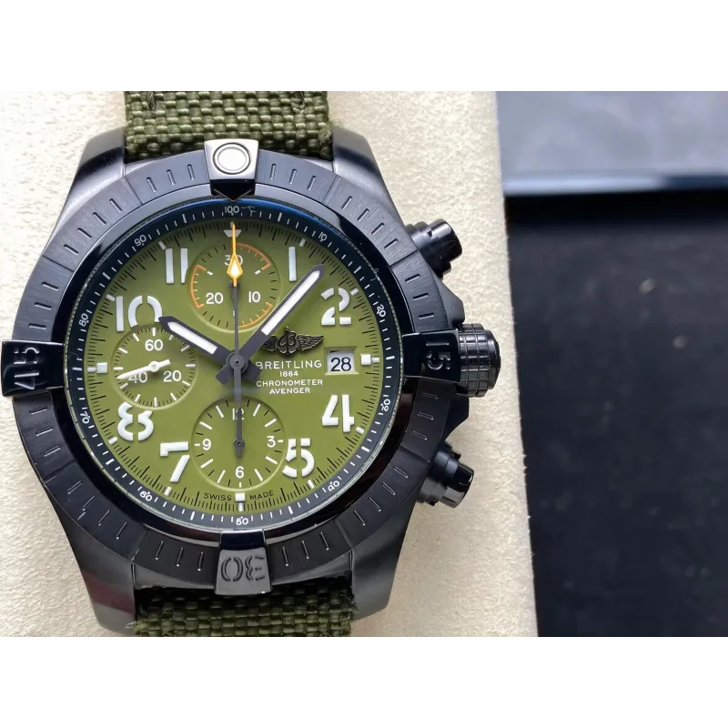 Breitling Avenger Chronograph Military Green V13317101L1X1 Replica - Quadrante Verde