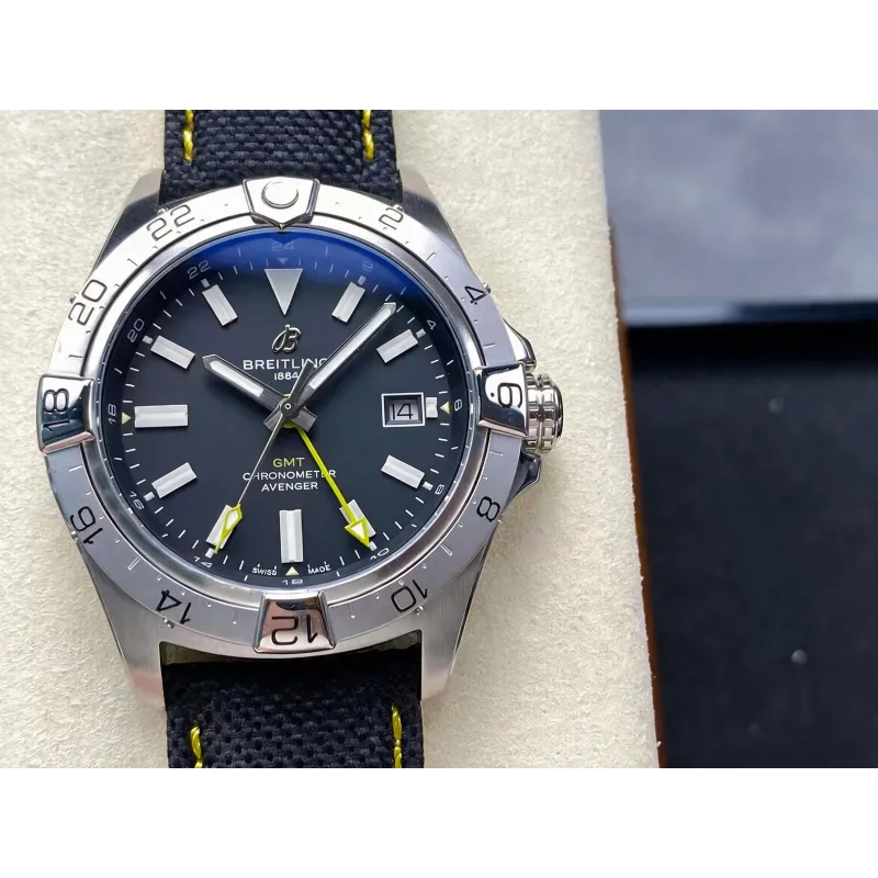 Breitling Avenger A32320101B1X1 Replica - Quadrante Nero Lunetta Scanalata