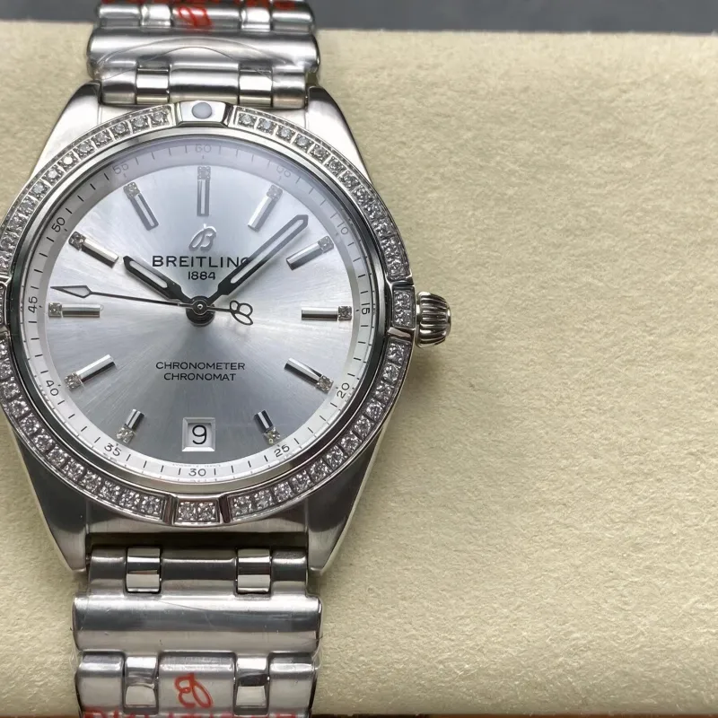 Breitling Chronomat Donna A10380591A1A1 Replica - Quadrante Argento Lunetta Scanalata