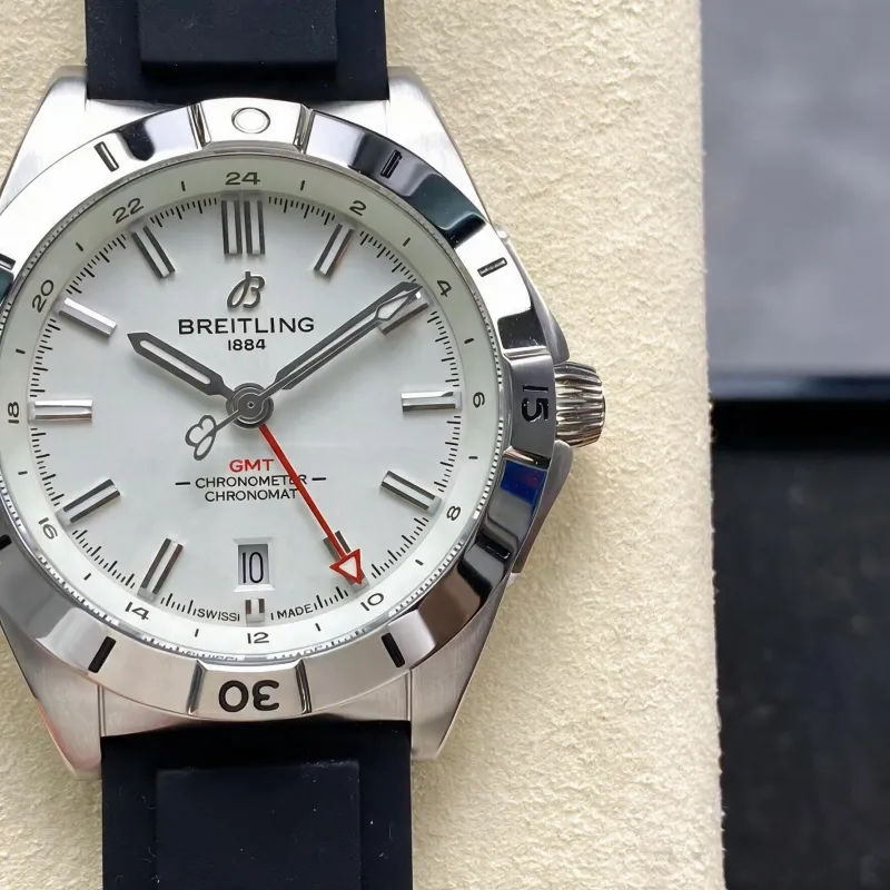 Breitling Chronomat A32398101A1A1 Replica - Quadrante Bianco Lunetta Scanalata