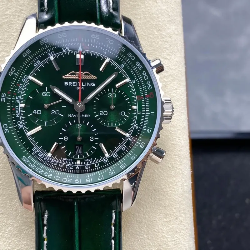 Breitling Navitimer AB01382B1L1P1 Replica - Quadrante Verde Lunetta Scanalata