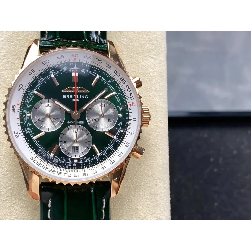 Breitling Navitimer RB01384A1L1P1 Replica - Quadrante Verde Lunetta Scanalata