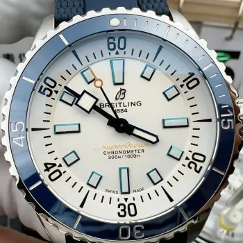 Breitling Superocean A17375E71G1S1 Replica - Quadrante Argento Lunetta Scanalata