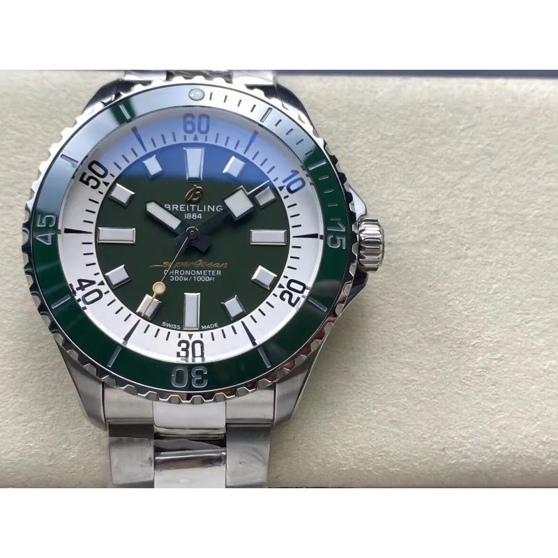 Breitling Superocean Automatic 44 A17376A31L1A1 Replica - Quadrante Verde Acciaio Inossidabile