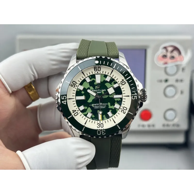 Breitling Superocean Automatic 46 E10379D31L1S1 Replica - Quadrante Verde Cinturino Caucciu