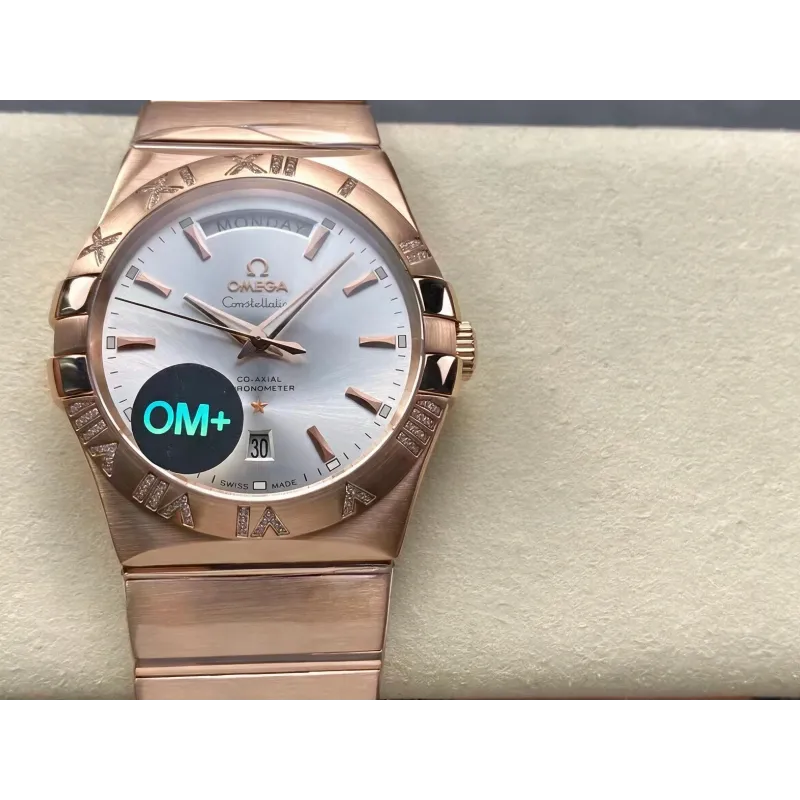 Omega Constellation 123.55.38.22.02.001 Replica - Quadrante Argento Lunetta Scanalata