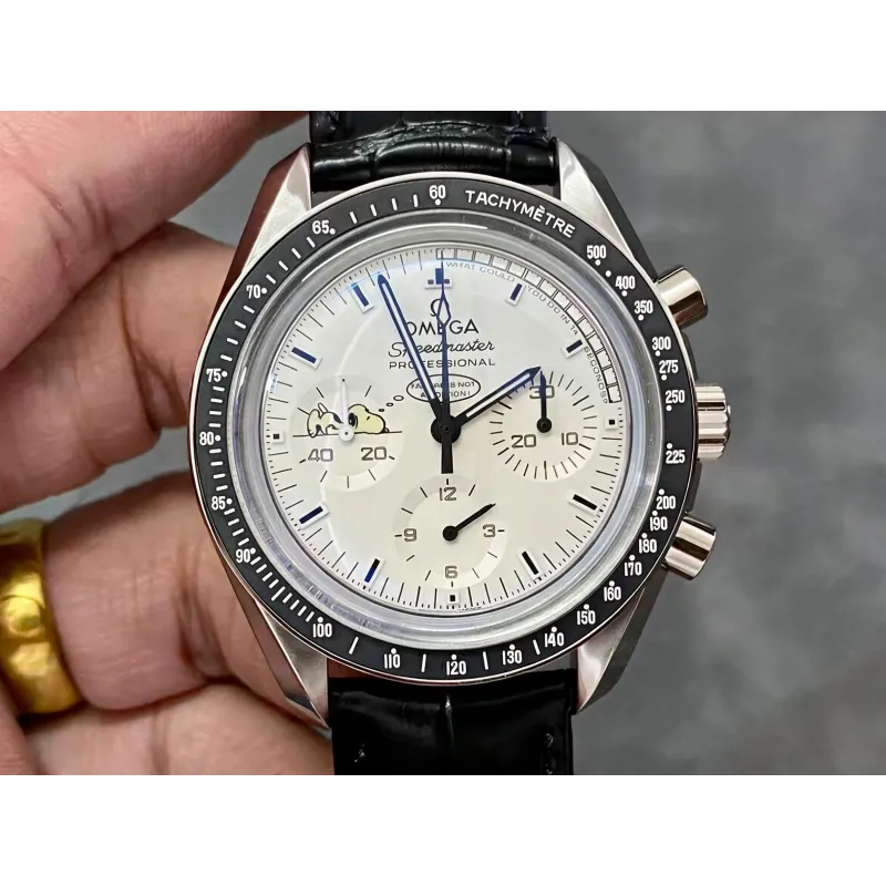 Omega Speedmaster Moonwatch Silver Snoopy 311.32.42.30.04.003 Replica - Quadrante Bianco
