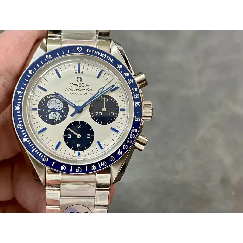 Omega Speedmaster Moonwatch Snoopy 310.32.42.50.02.001 Replica - Quadrante Argento
