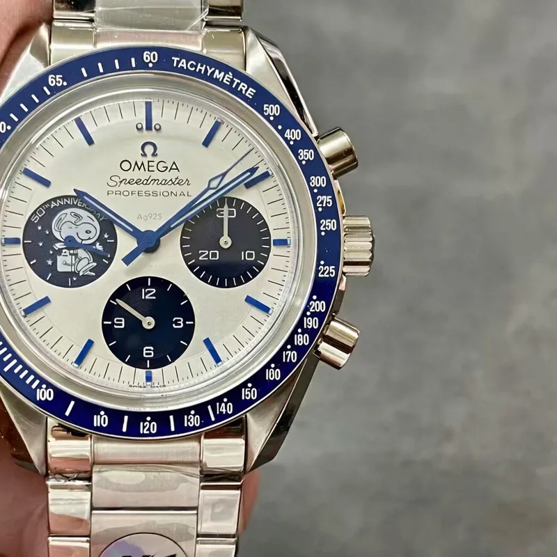 Omega Speedmaster Moonwatch Snoopy 310.32.42.50.02.001 Replica - Quadrante Argento