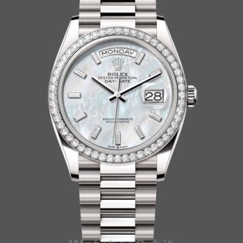Replica Rolex Day-Date 36mm Donna-128349RBR-Bianco Quadrante Madreperla-Ghiera di diamanti MOP