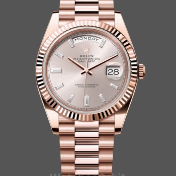 Replica Rolex Day-Date-228235, 40 mm, quadrante indicizzato Sundust, lunetta scanalata, Uomo Sundust