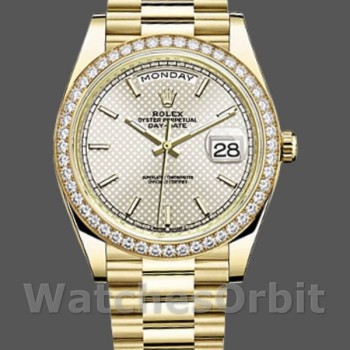 Replica Rolex Day-Date-228348RBR, 40 mm, quadrante argentato con motivo diagonale, lunetta con diamanti, Argento Uomo