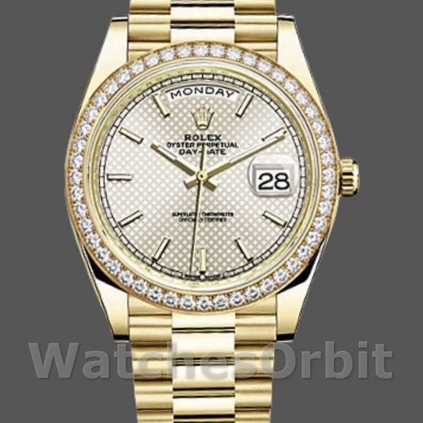 Replica Rolex Day-Date-228348RBR, 40 mm, quadrante argentato con motivo diagonale, lunetta con diamanti, Argento Uomo