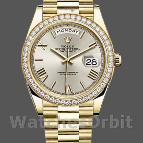 Replica Rolex Day-Date-228348RBR, 40 mm, quadrante romano argentato, lunetta con diamanti, Argento Uomo