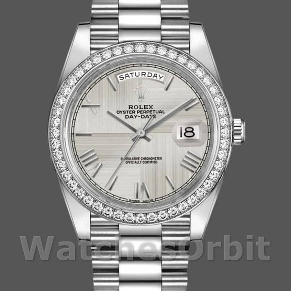 Replica Rolex Day-Date-228349RBR, 40 mm, quadrante romano argentato, lunetta con diamanti, Argento Uomo