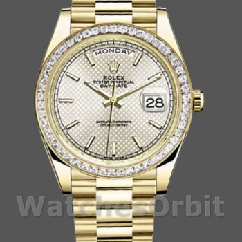 Replica Rolex Day-Date-228398TBR, 40 mm, quadrante argentato con motivo diagonale, lunetta con diamanti, Argento Uomo